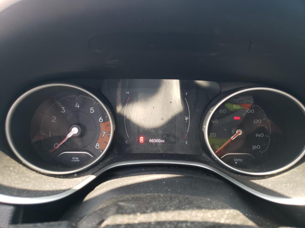 3C4NJCBB8JT182361 2018 Jeep Compass Latitude