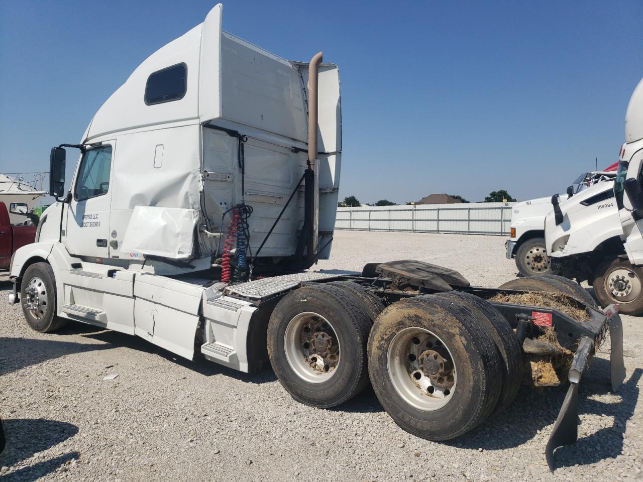 Lot #2684456598 2018 VOLVO VN VNL