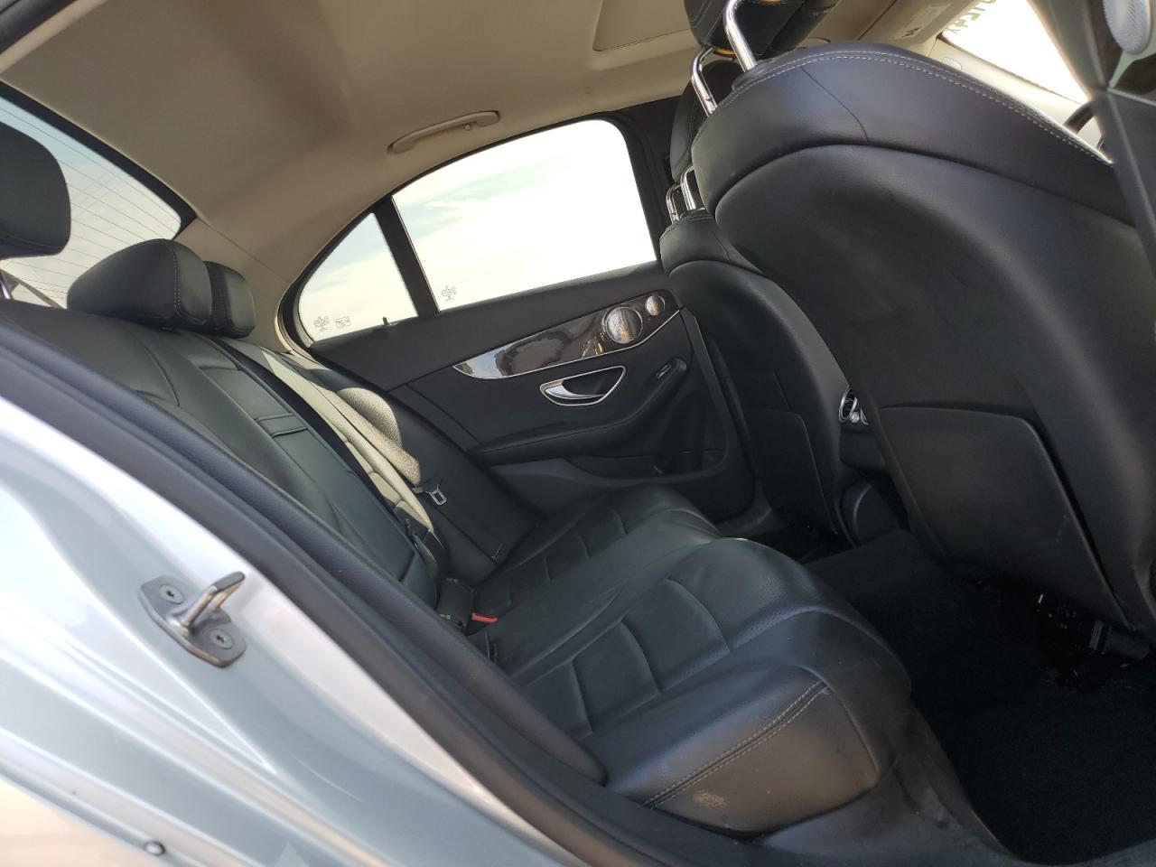 55SWF4KB7JU251257 2018 Mercedes-Benz C 300 4Matic