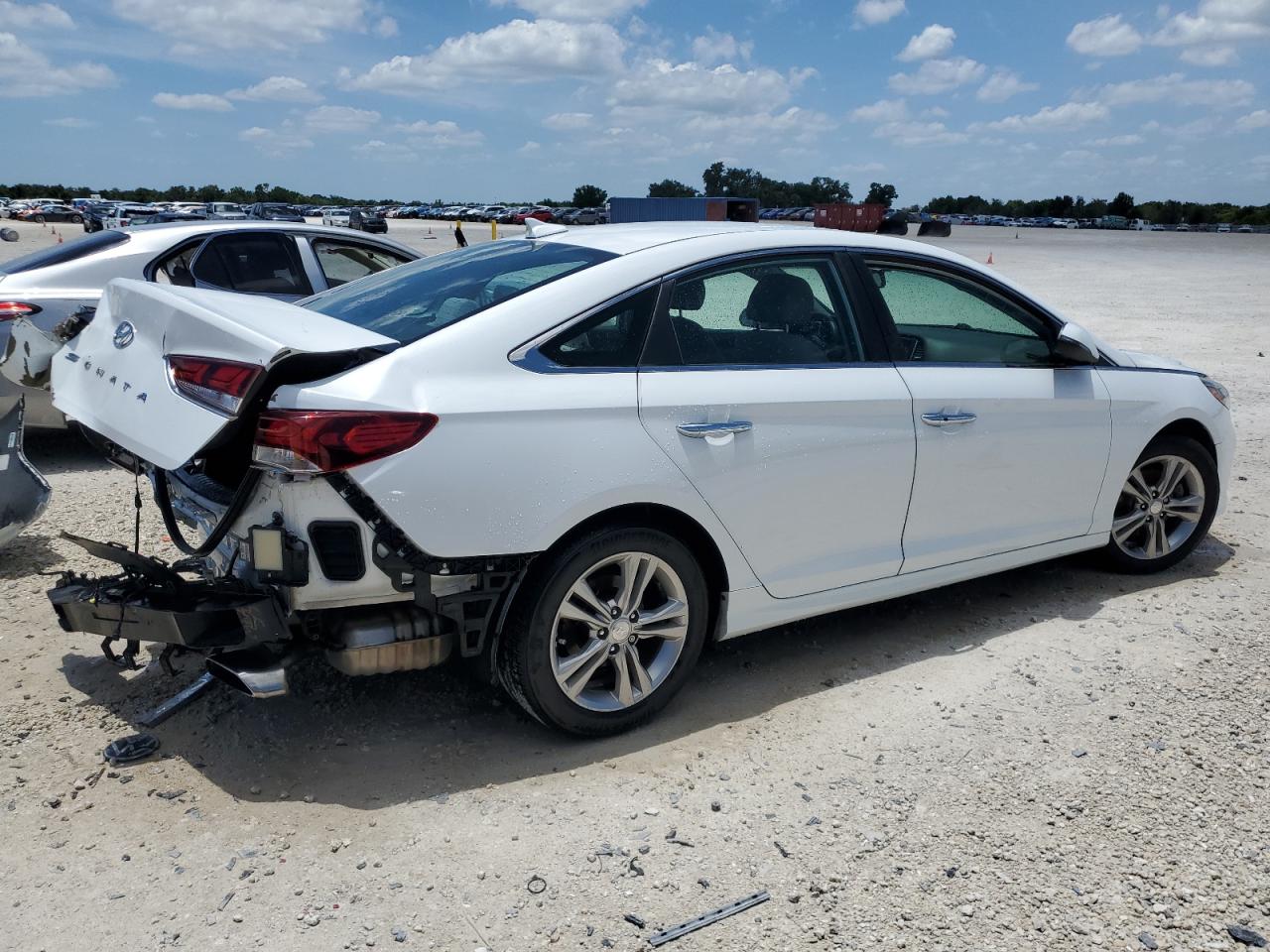 2018 Hyundai Sonata Sport vin: 5NPE34AF6JH610576