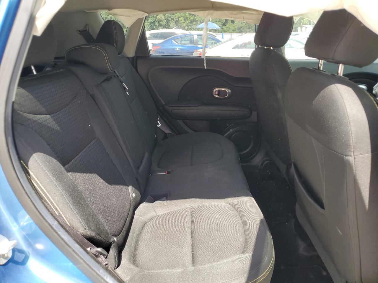 KNDJP3A52G7402731 2016 Kia Soul +