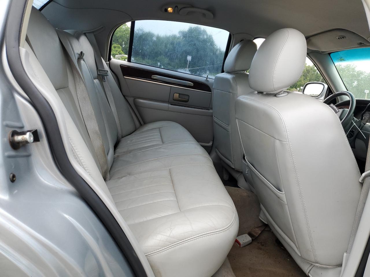 1LNHM81V26Y615185 2006 Lincoln Town Car Signature