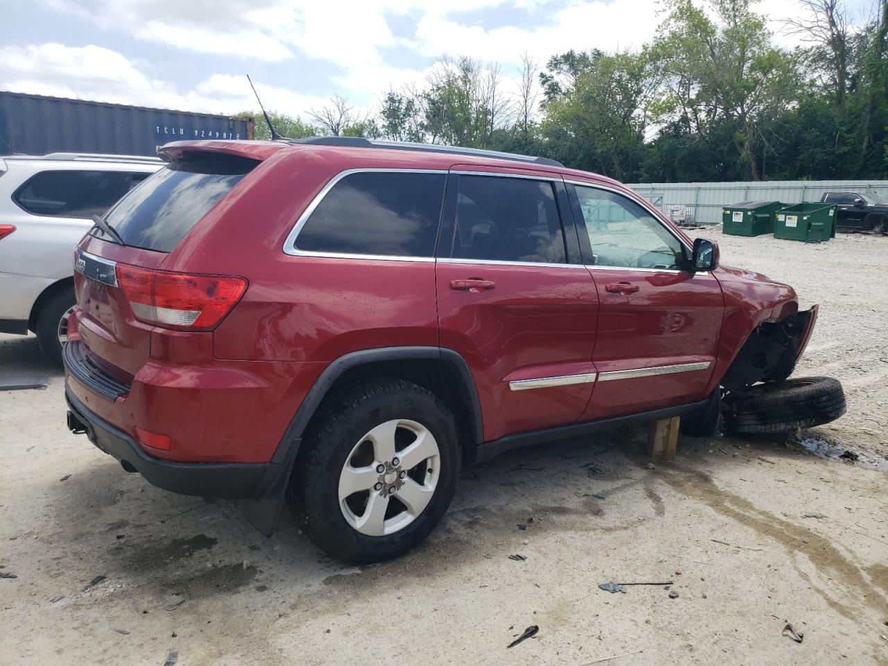 1J4RR4GG2BC507727 2011 Jeep Grand Cherokee Laredo