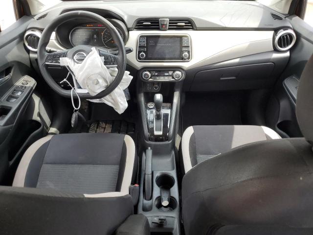  NISSAN VERSA 2021 Czerwony