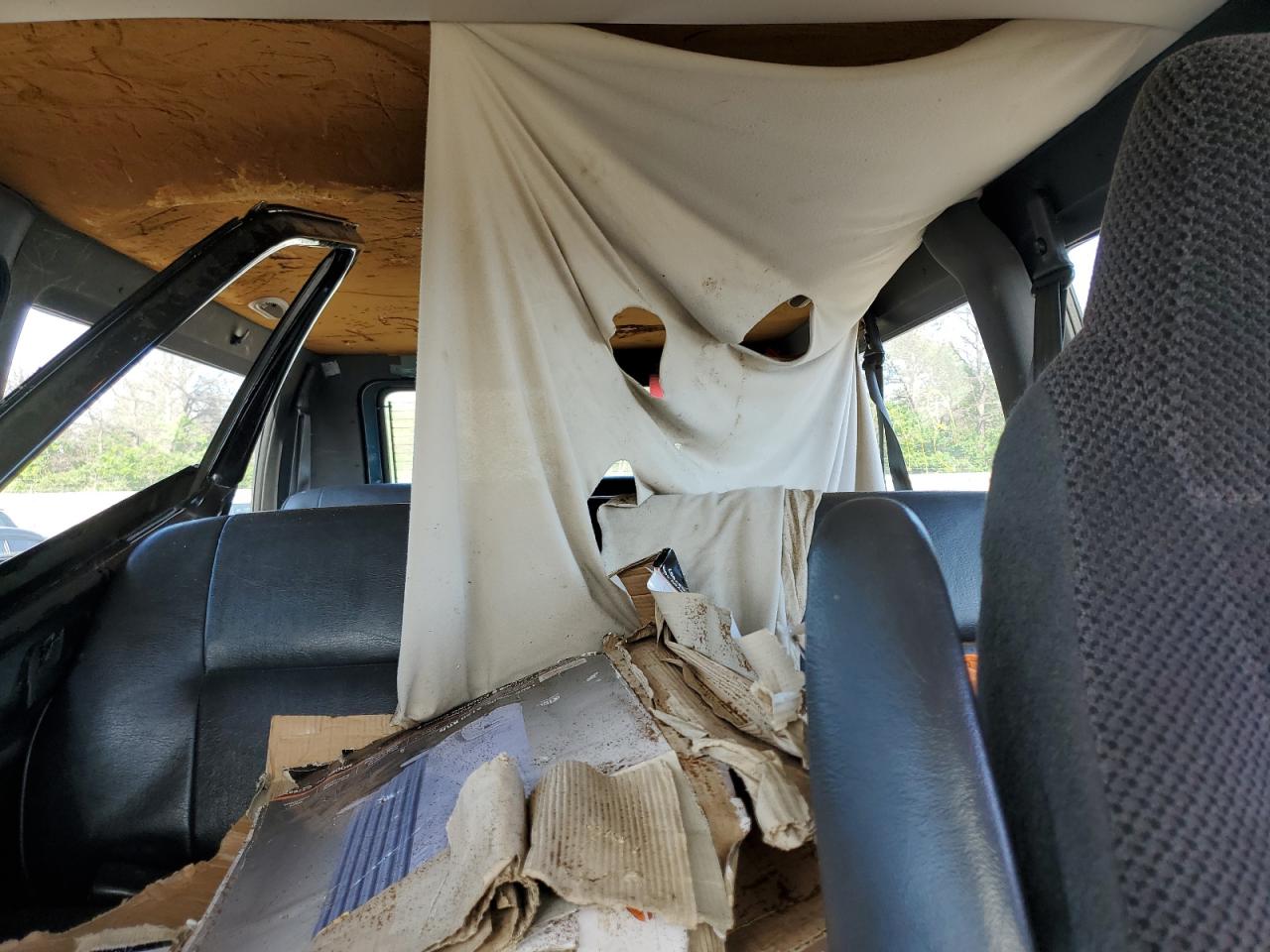 2B5WB25Y92K135275 2002 Dodge Ram Wagon B2500