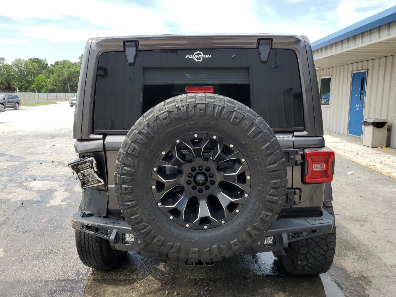 2021 Jeep Wrangler Unlimited Sahara vin: 1C4HJXEMXMW688242