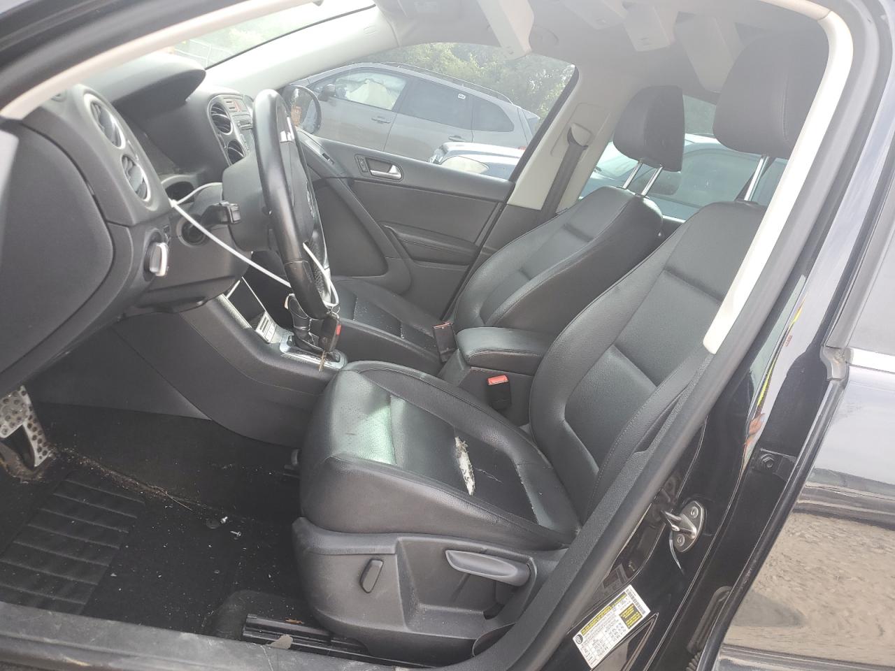 WVGAV7AX0BW512959 2011 Volkswagen Tiguan S