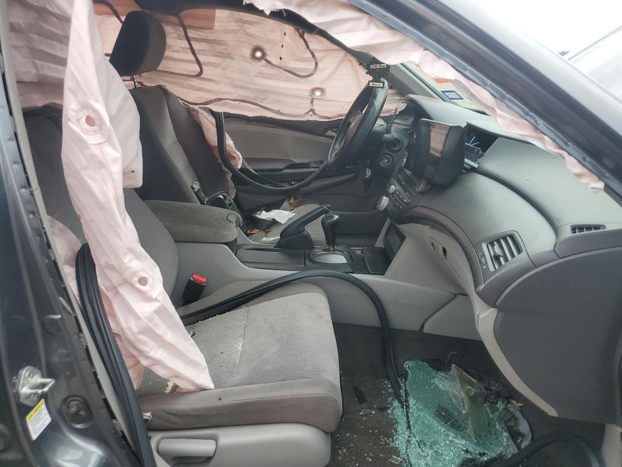 1HGCP2F42AA016860 2010 Honda Accord Lxp