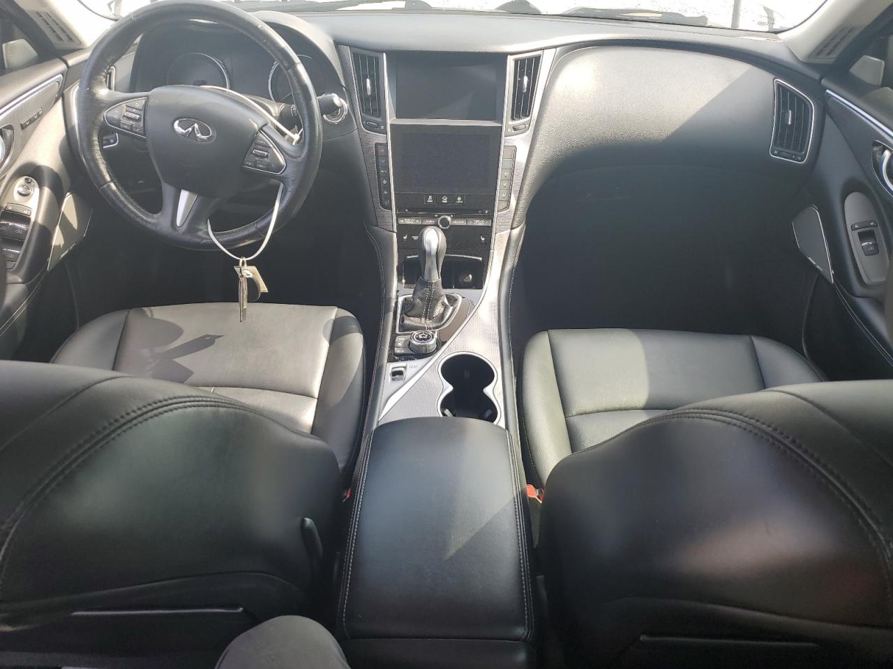 JN1CV7AR7HM680586 2017 Infiniti Q50 Base