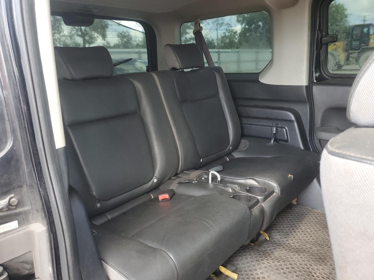 5J6YH18384L002819 2004 Honda Element Lx