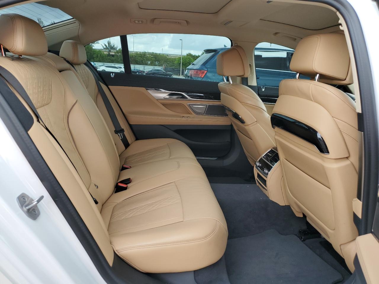 WBA7T2C04NCH08089 2022 BMW 740 I