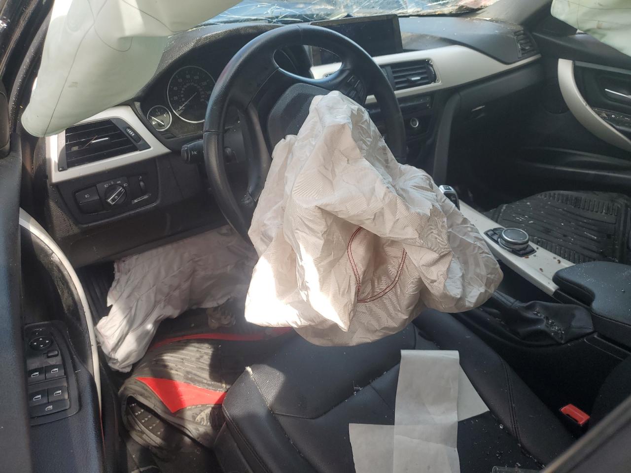 WBA3C3C55FK201349 2015 BMW 320 I xDrive