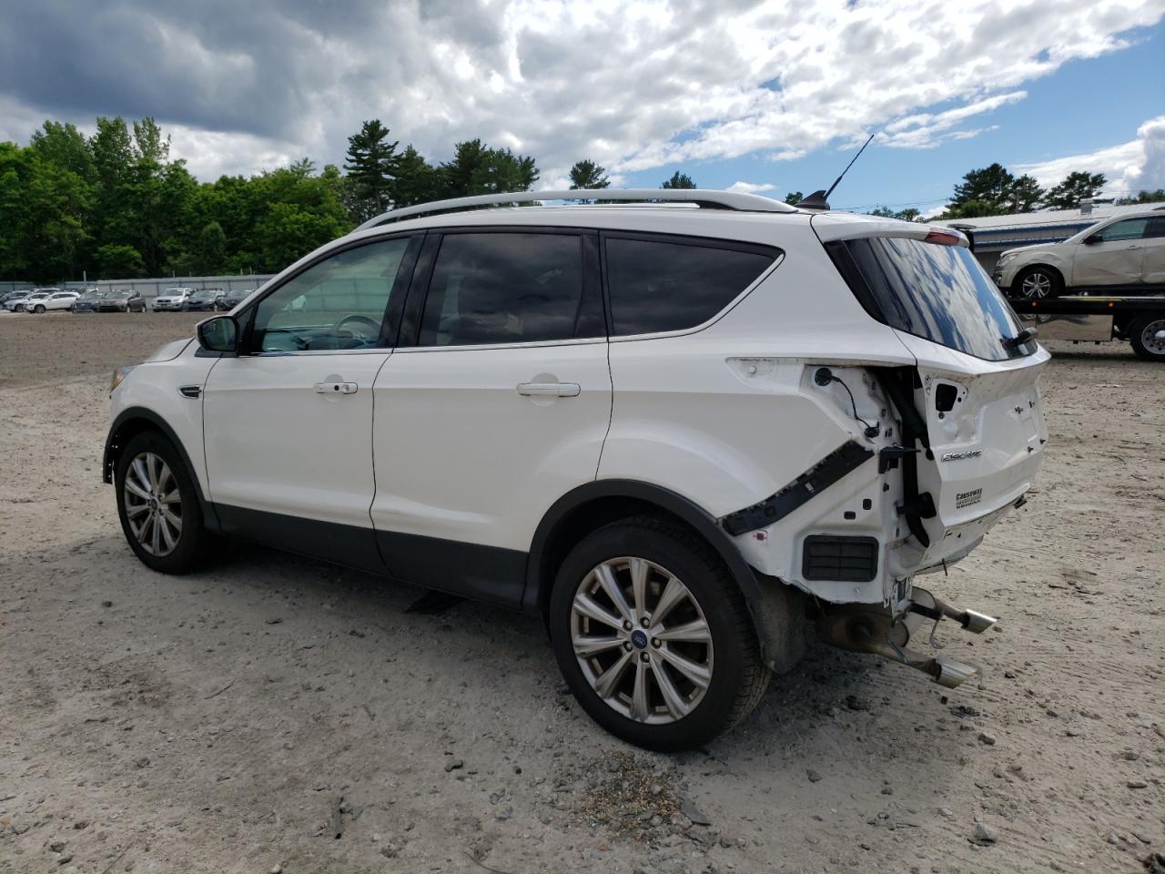 1FMCU9J91JUD25491 2018 Ford Escape Titanium