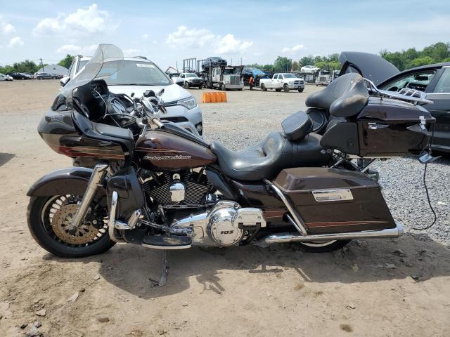2011 HARLEY-DAVIDSON FLTRU 1HD1KGM18BB643874