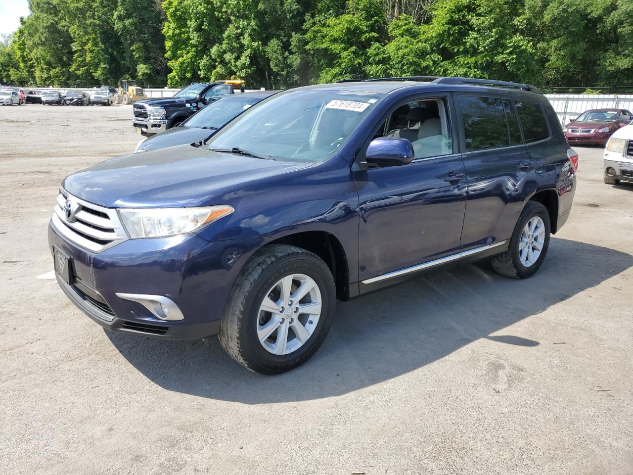 5TDBK3EH5DS257354 2013 Toyota Highlander Base