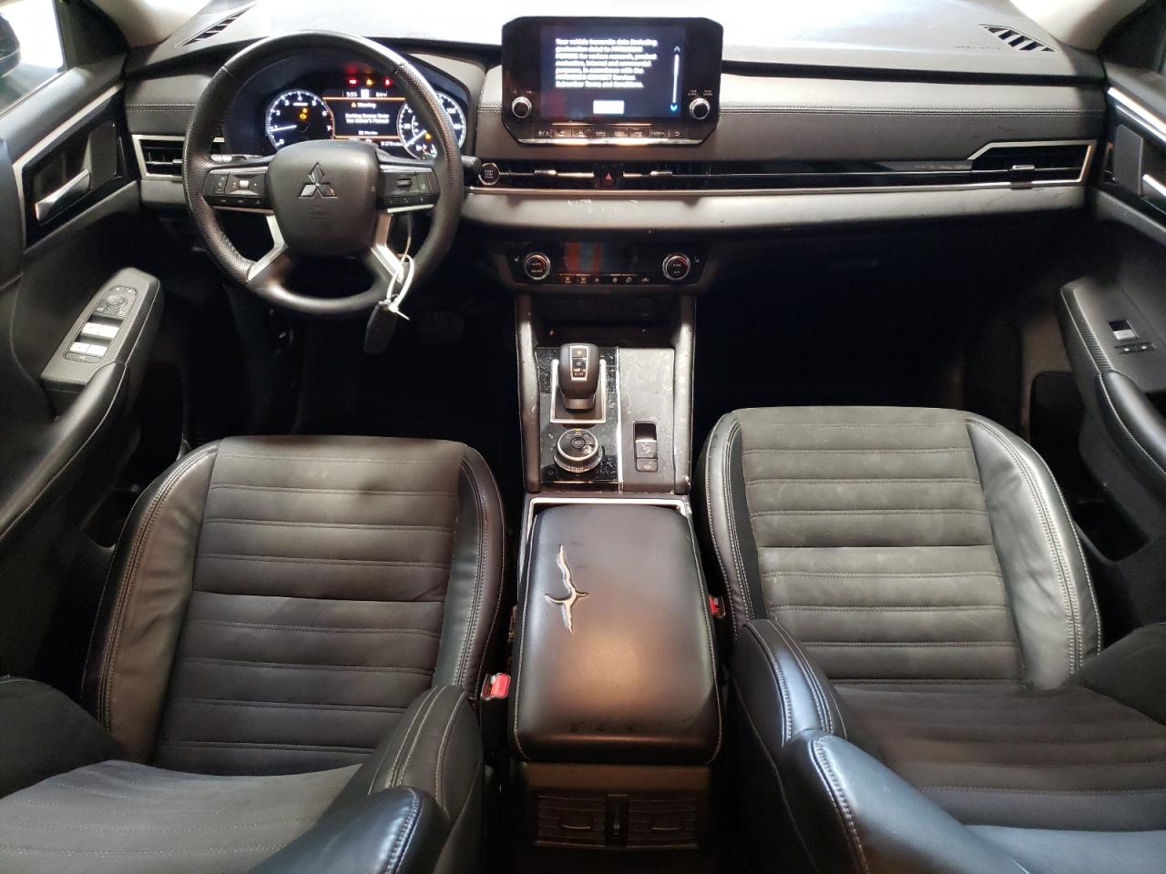 JA4J3UA88NZ018007 2022 Mitsubishi Outlander Se