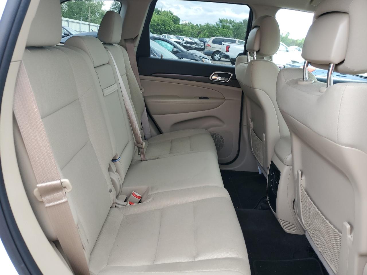 1C4RJFAG9FC183649 2015 Jeep Grand Cherokee Laredo