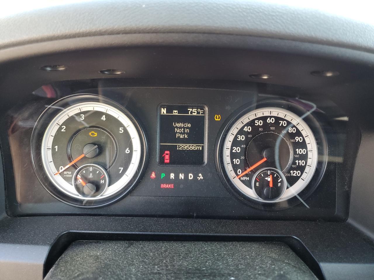 1C6RR7GT1ES126800 2014 Ram 1500 Slt