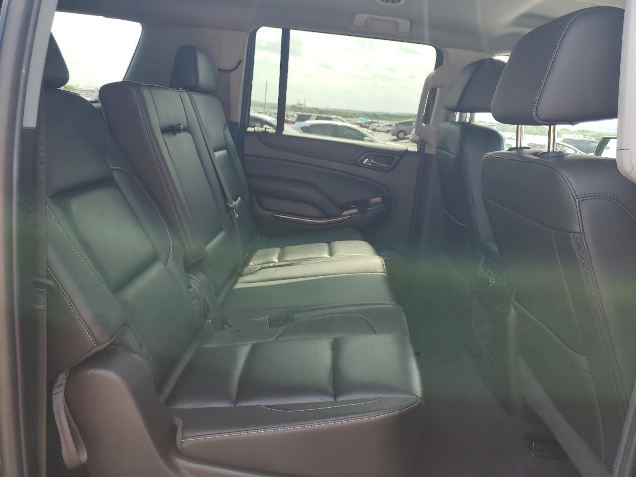 2019 Chevrolet Suburban K1500 Lt vin: 1GNSKHKCXKR187939