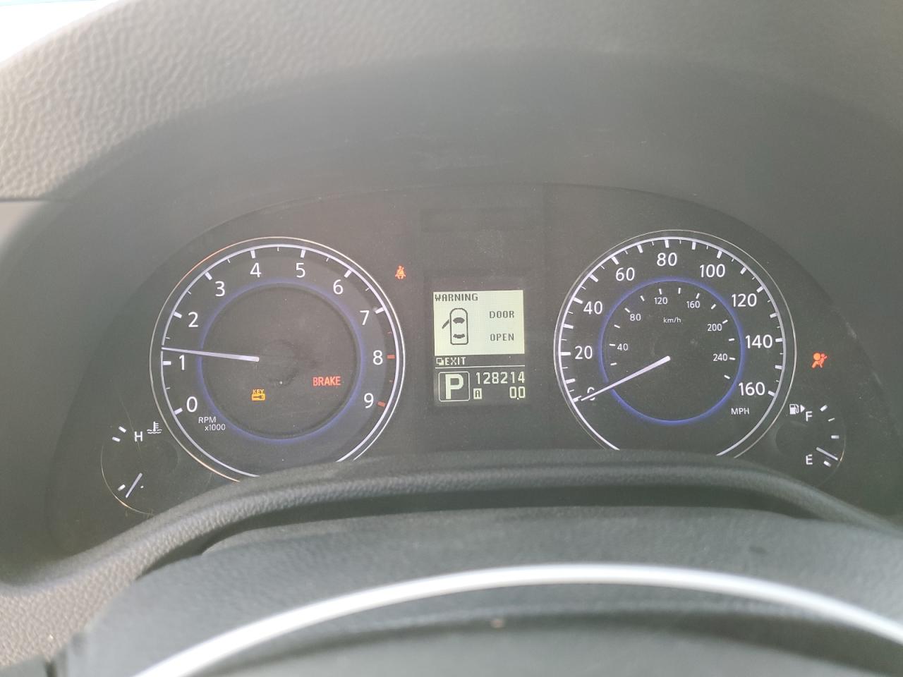 JN1DV6AR0BM651064 2011 Infiniti G25