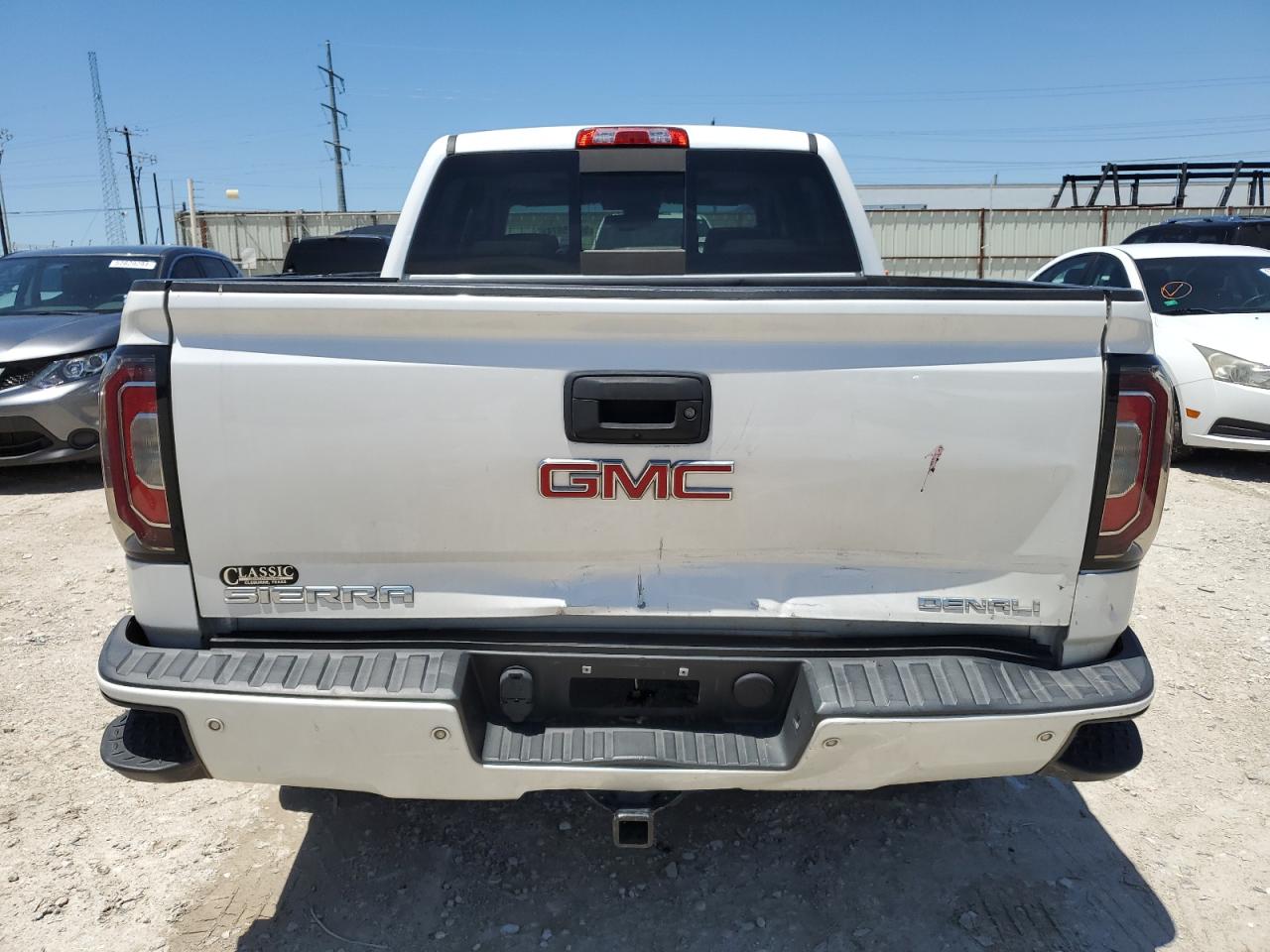 3GTU2PEC9JG519956 2018 GMC Sierra K1500 Denali