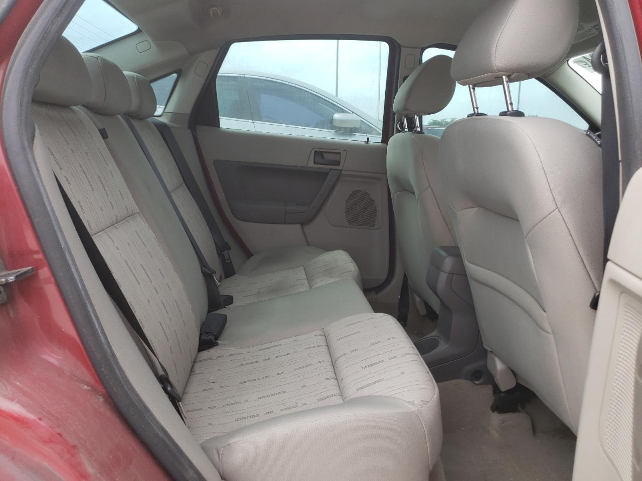 1FAHP3FN9BW134059 2011 Ford Focus Se