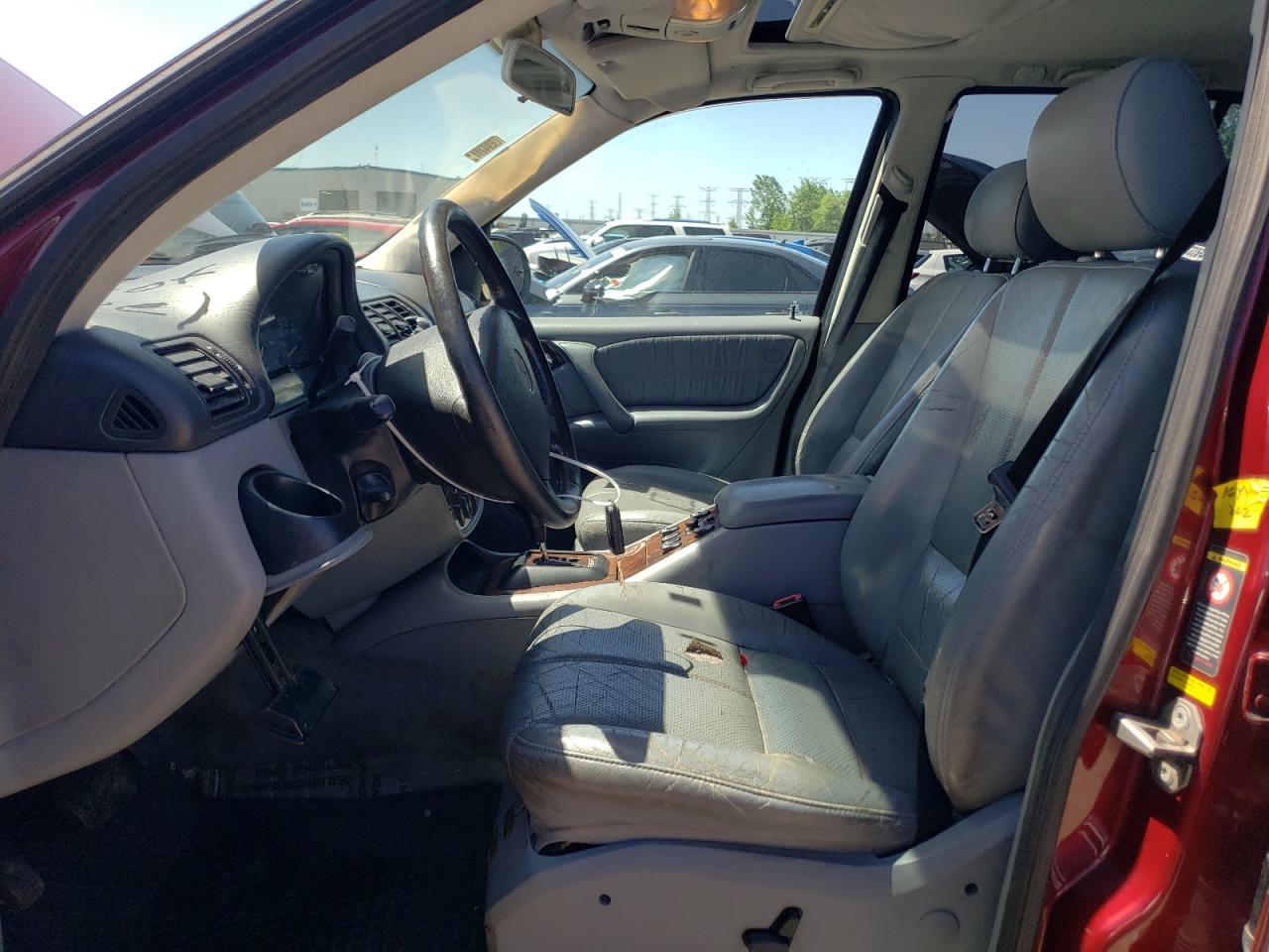 4JGAB54E6YA161195 2000 Mercedes-Benz Ml 320