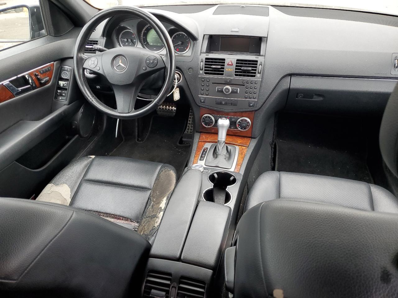 WDDGF5EB1BR153611 2011 Mercedes-Benz C 300
