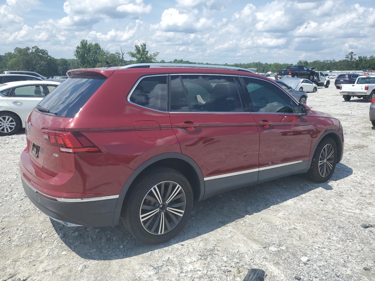 3VV3B7AX3JM176827 2018 Volkswagen Tiguan Se