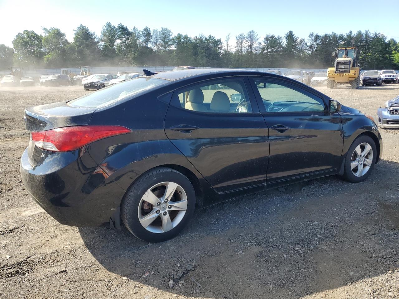 5NPDH4AE7CH136886 2012 Hyundai Elantra Gls