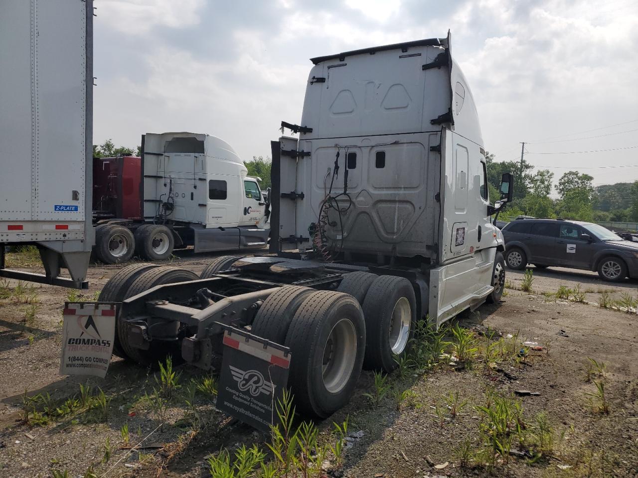 Lot #2935912826 2016 FREIGHTLINER CASCADIA 1