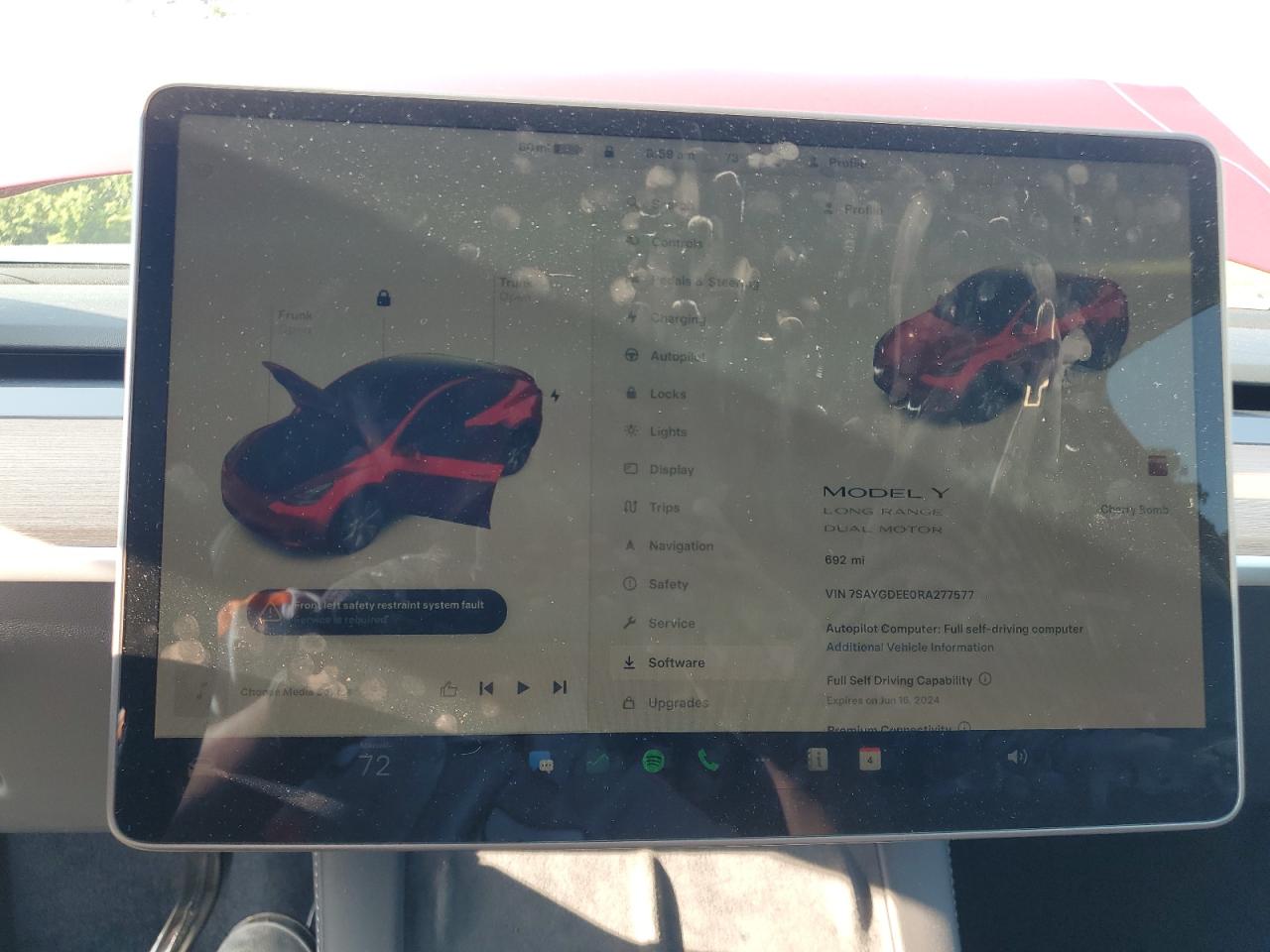 7SAYGDEE0RA277577 2024 Tesla Model Y