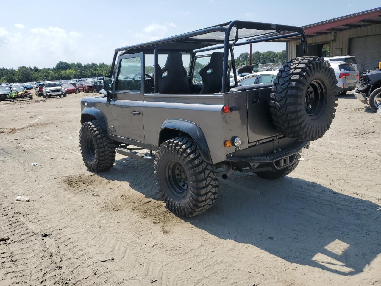 Lot #2962568901 1995 LAND ROVER DEFENDER 9