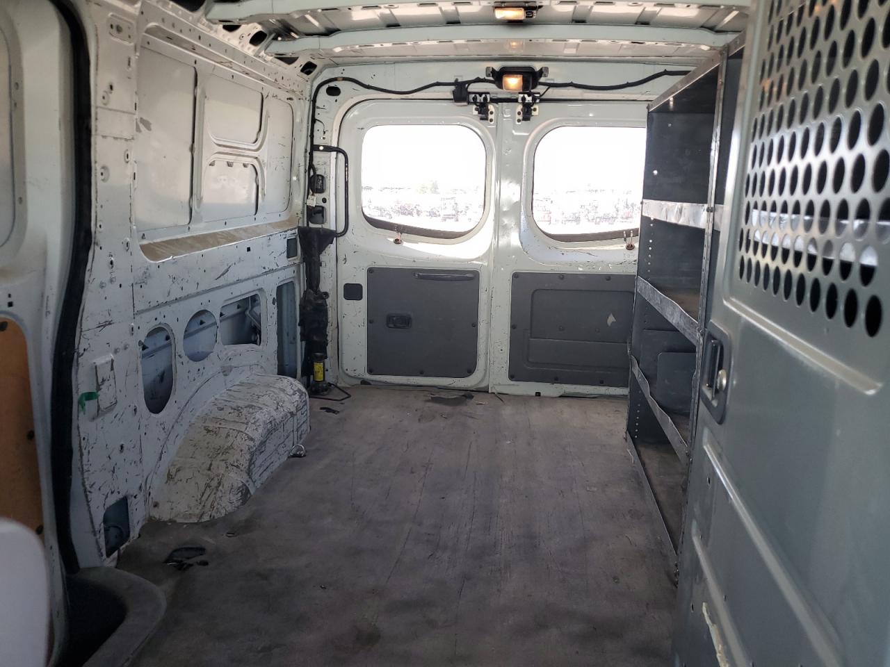 1N6AF0KX2FN806055 2015 Nissan Nv 2500