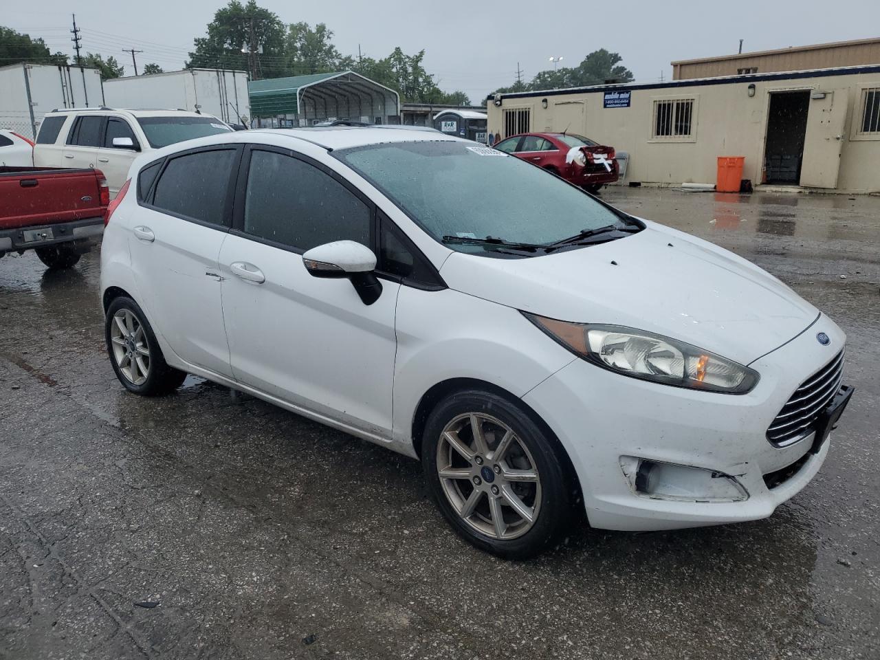 2015 Ford Fiesta Se vin: 3FADP4EJ0FM160705