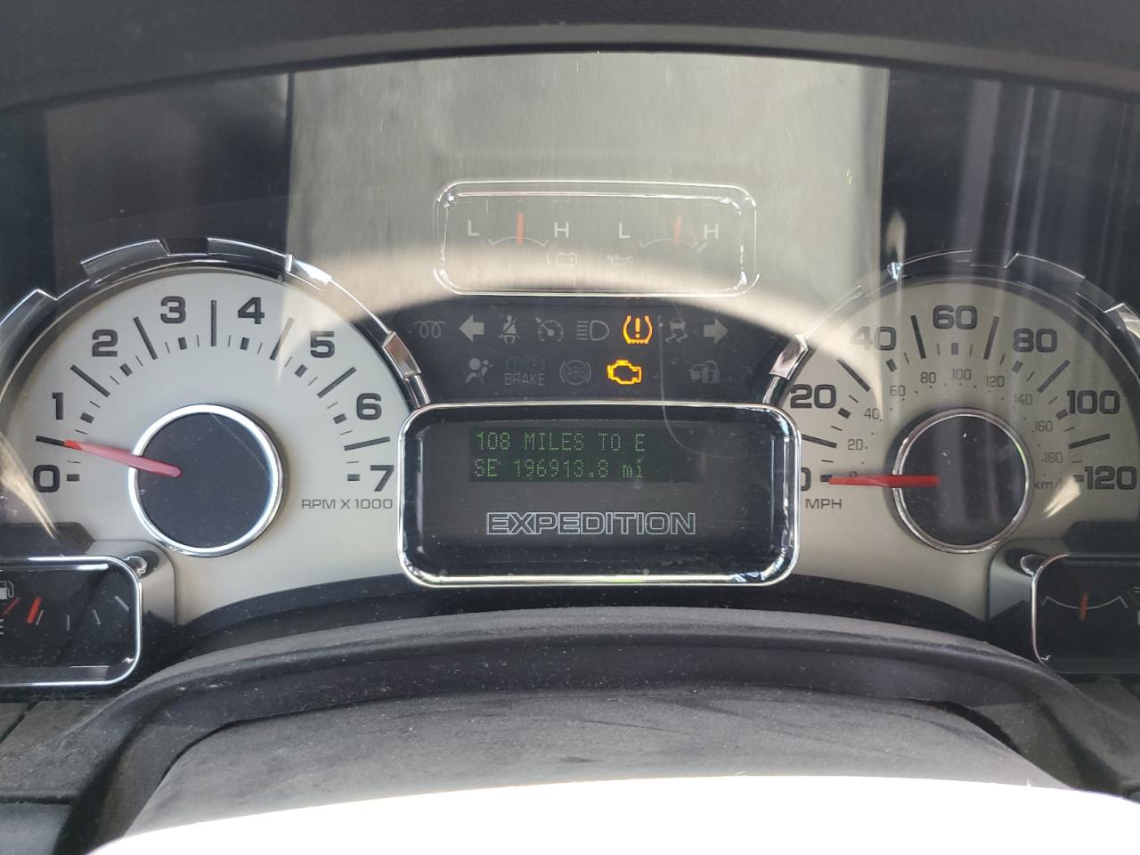 1FMFU18569LA07675 2009 Ford Expedition Eddie Bauer