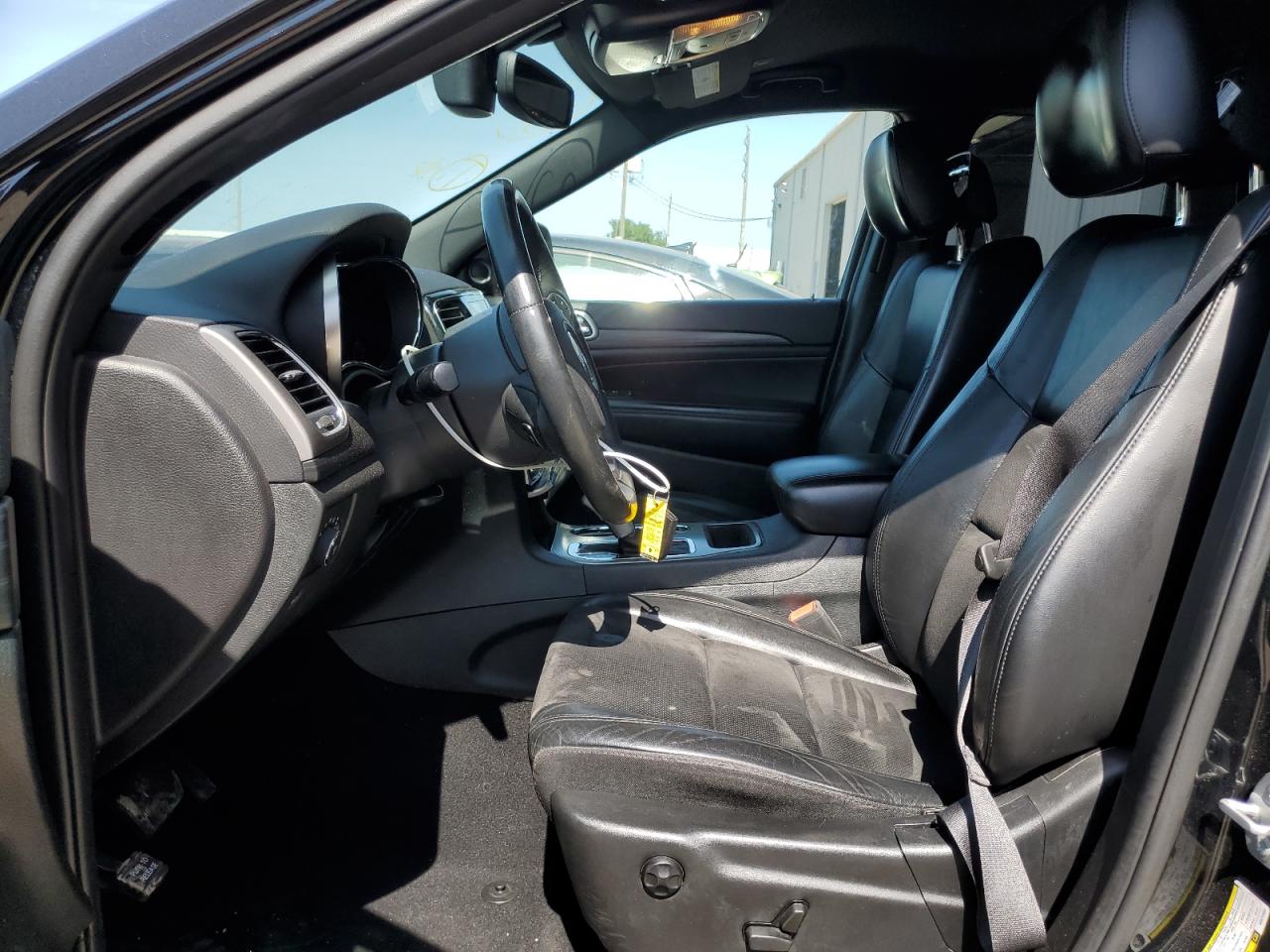 1C4RJEAG5KC672862 2019 Jeep Grand Cherokee Laredo