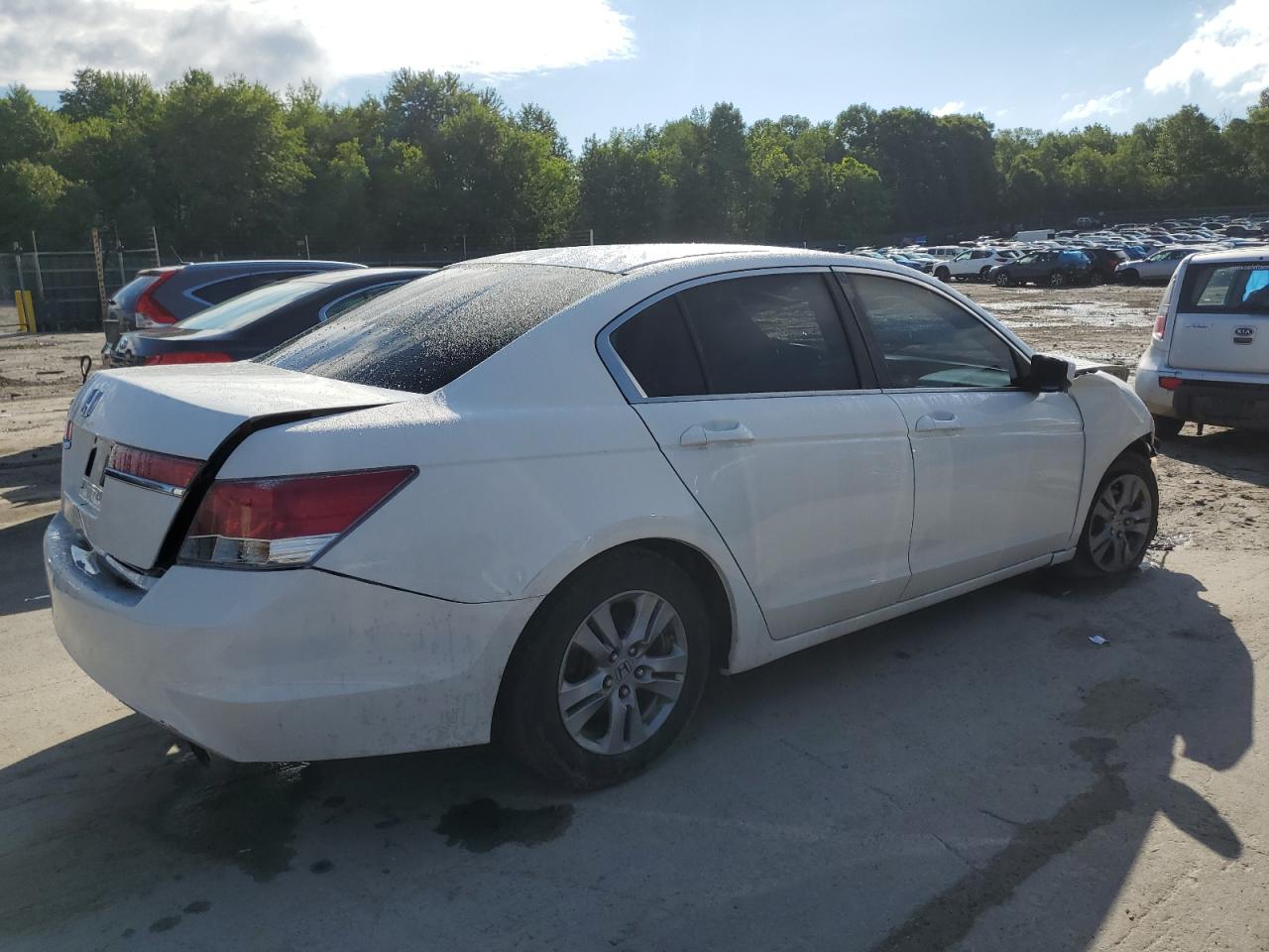 1HGCP2F44BA107579 2011 Honda Accord Lxp