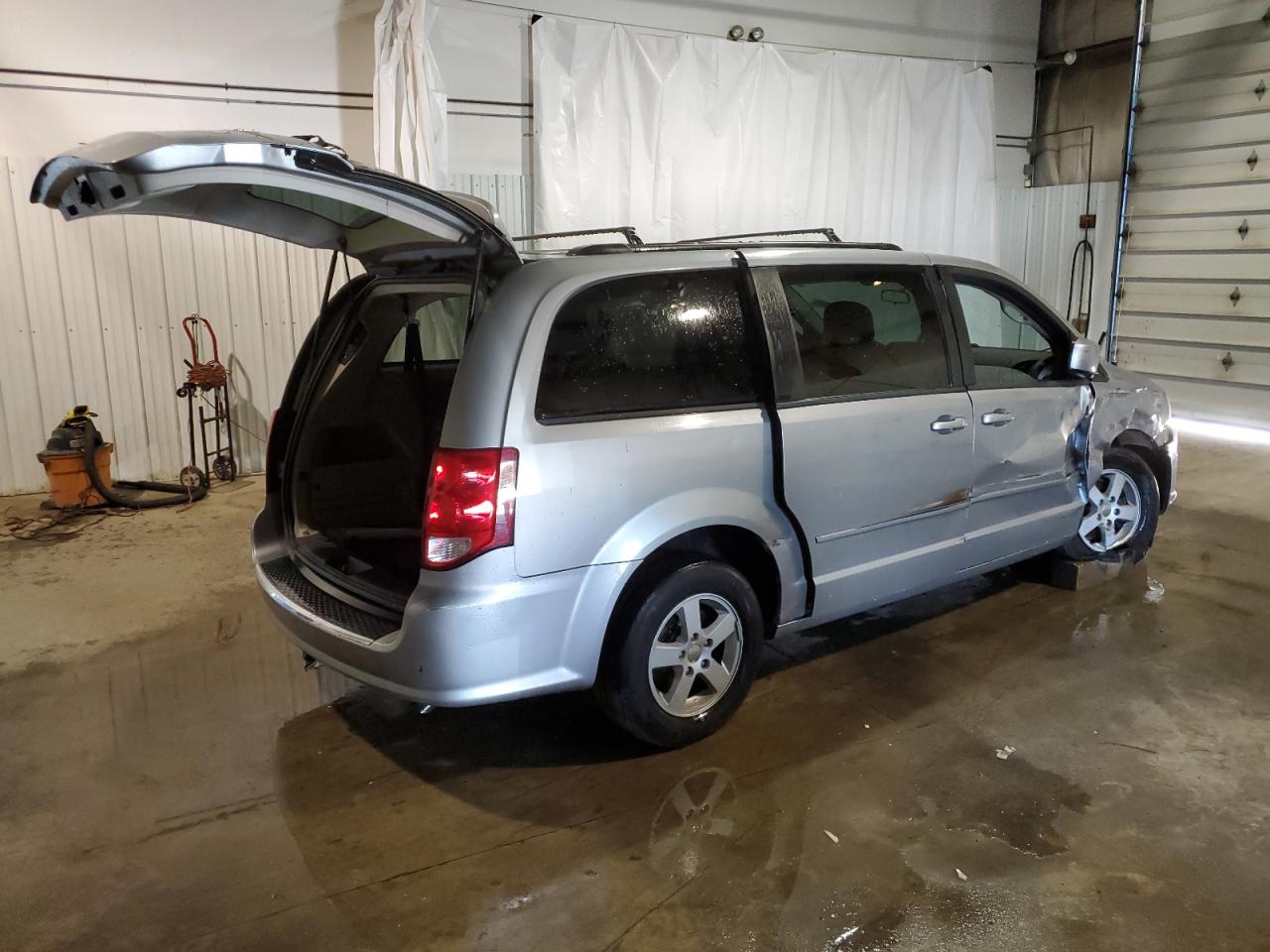 2C4RDGCG1DR552888 2013 Dodge Grand Caravan Sxt