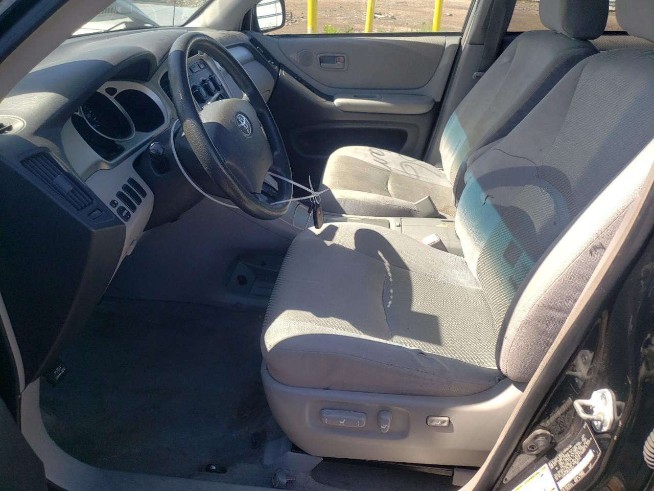 JTEGP21A850050418 2005 Toyota Highlander Limited