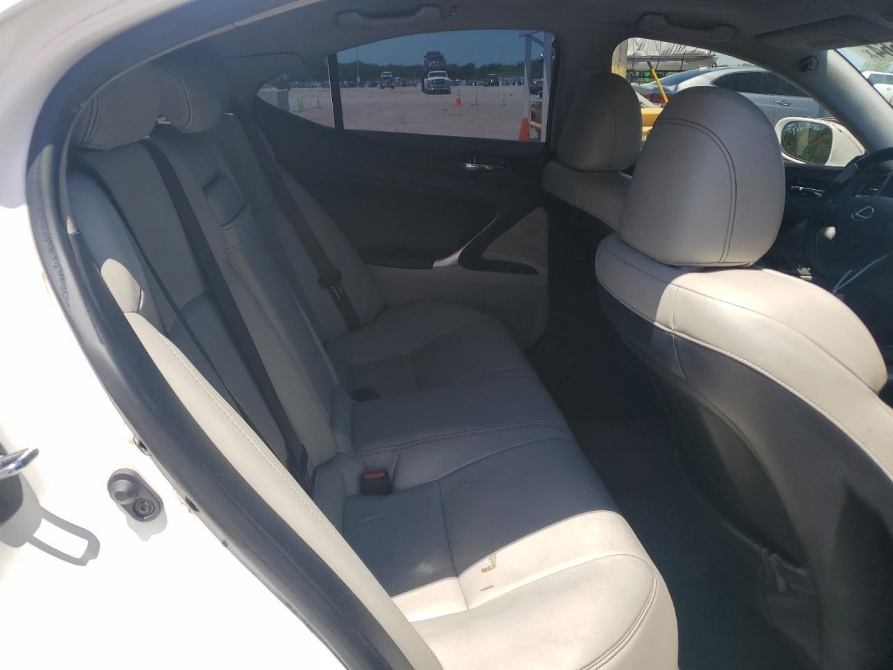 JTHBK262195094752 2009 Lexus Is 250