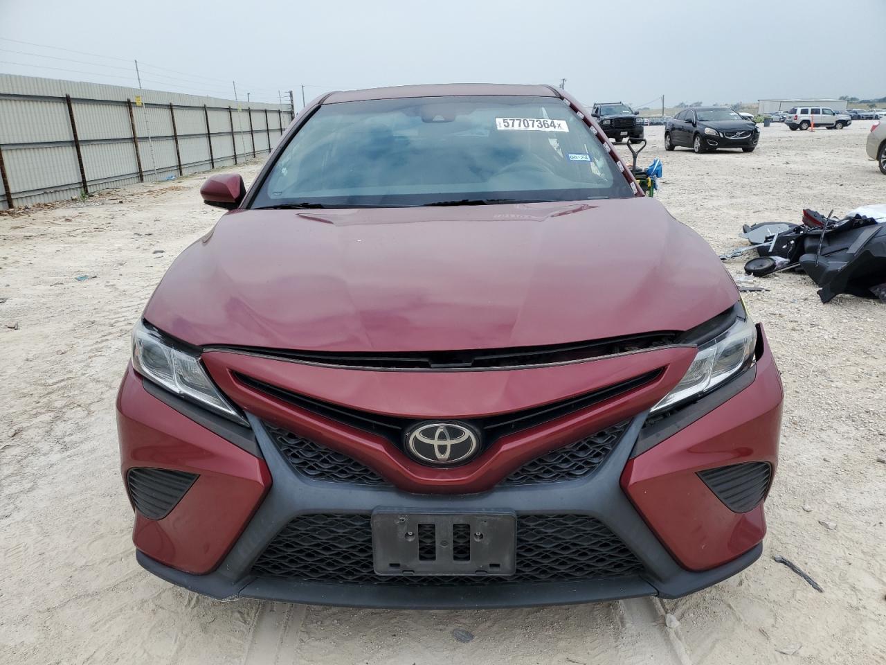 2018 Toyota Camry L vin: 4T1B11HK3JU658371