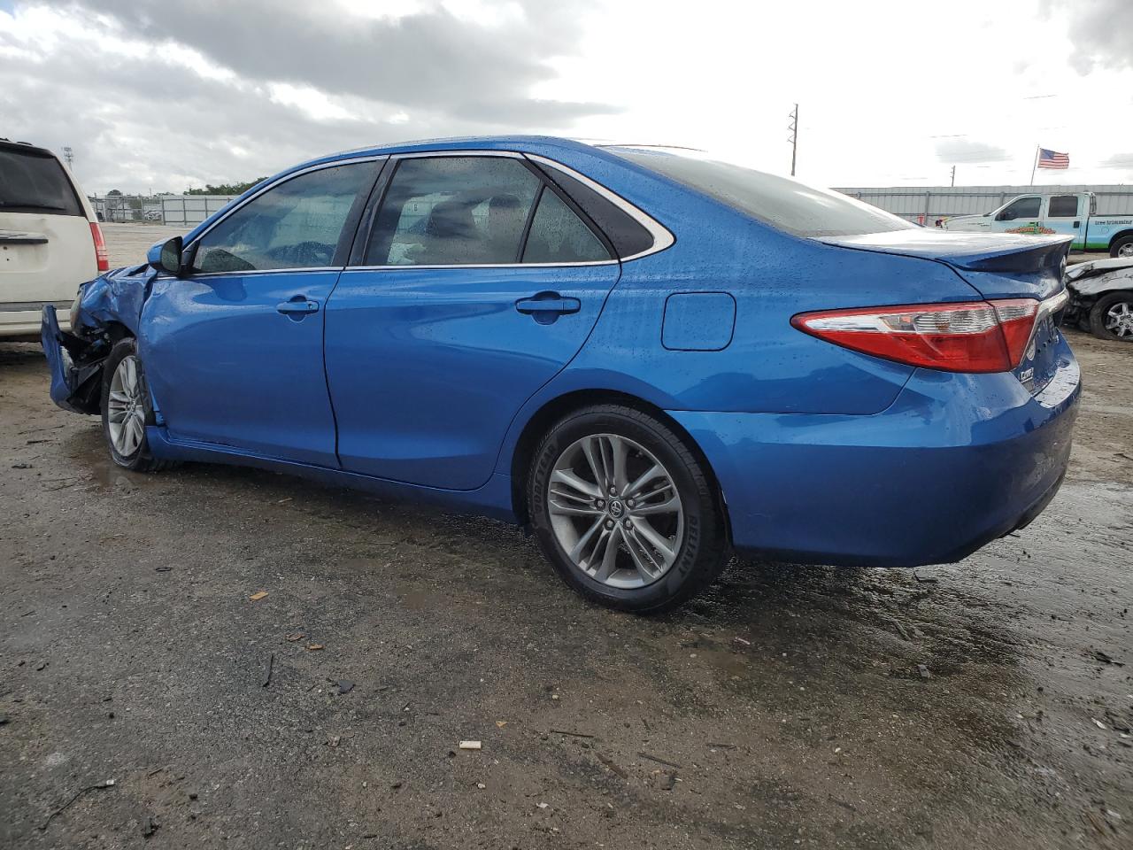 2017 Toyota Camry Le vin: 4T1BF1FK0HU619428