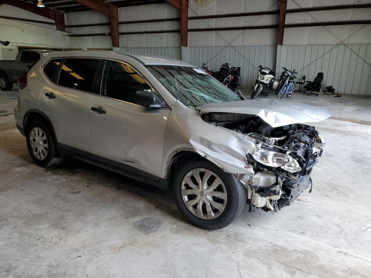 KNMAT2MT9JP520945 2018 Nissan Rogue S