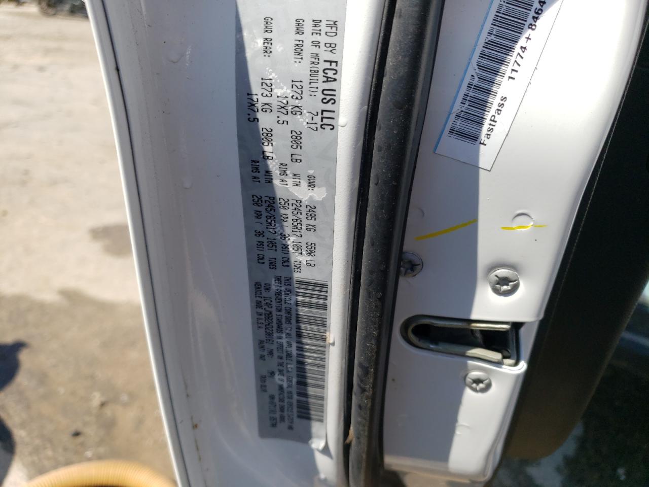 1C4PJMBB2HD230161 2017 Jeep Cherokee Trailhawk