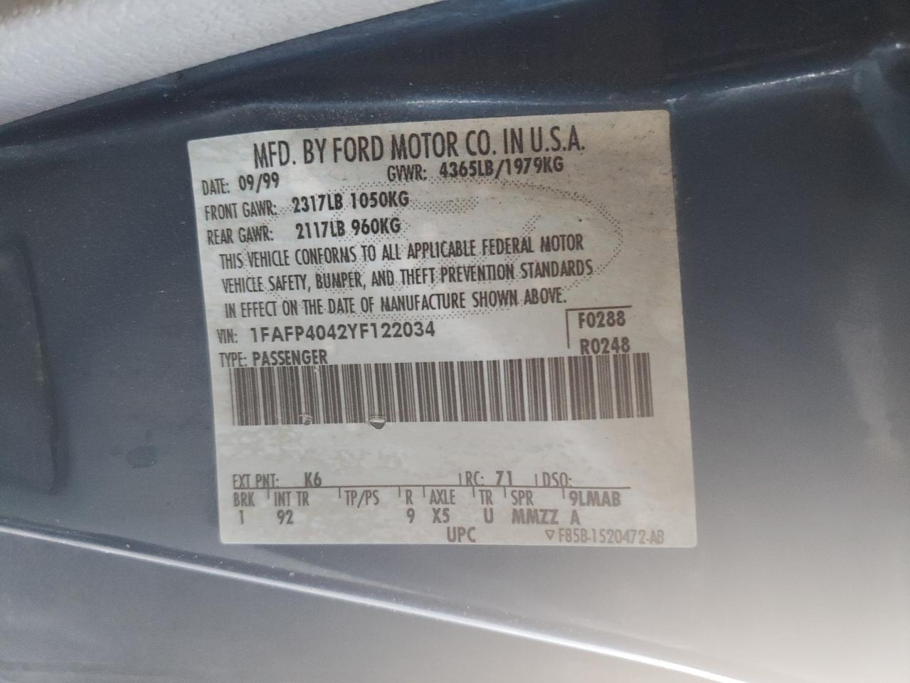 1FAFP4042YF122034 2000 Ford Mustang