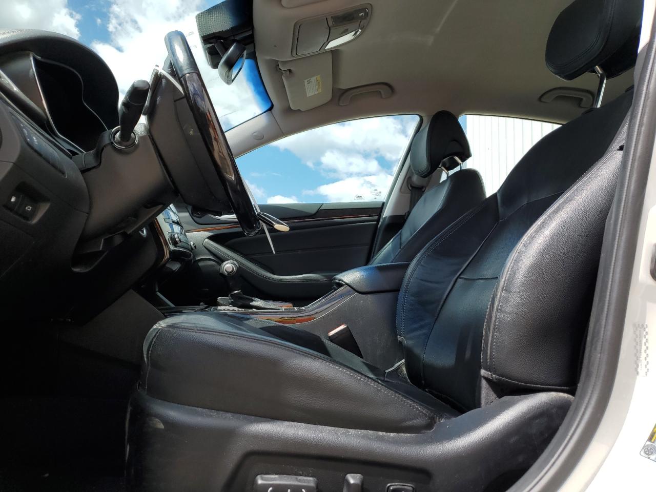 KNALN4D76E5132491 2014 Kia Cadenza Premium