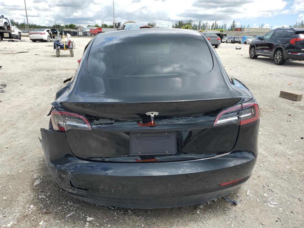 5YJ3E1EA0NF337542 2022 Tesla Model 3