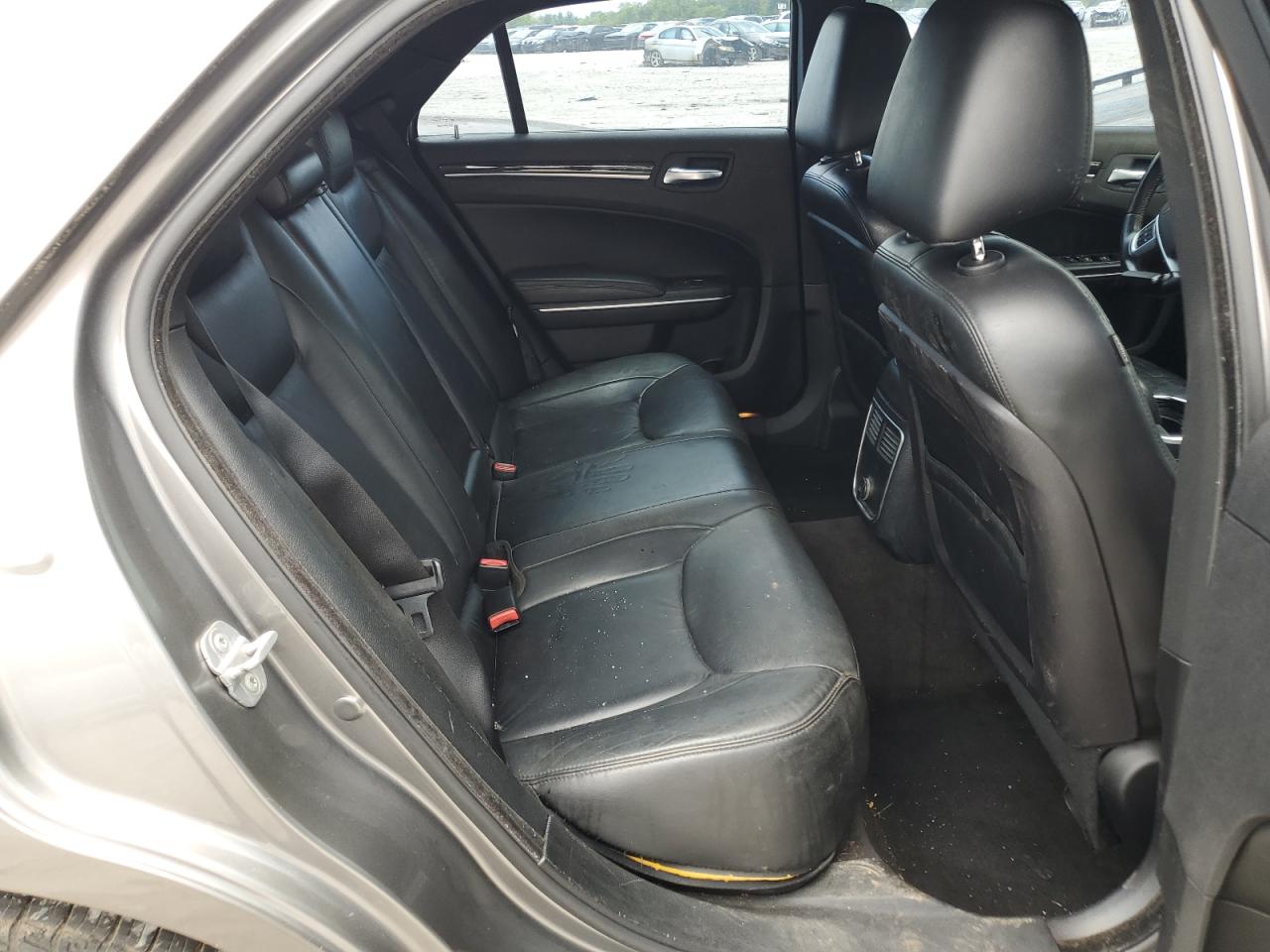 2C3CA5CG6BH552864 2011 Chrysler 300 Limited