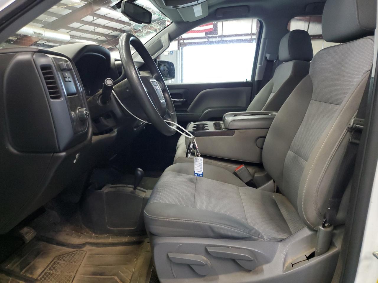 2018 GMC Sierra K1500 vin: 1GTV2LECXJZ220909